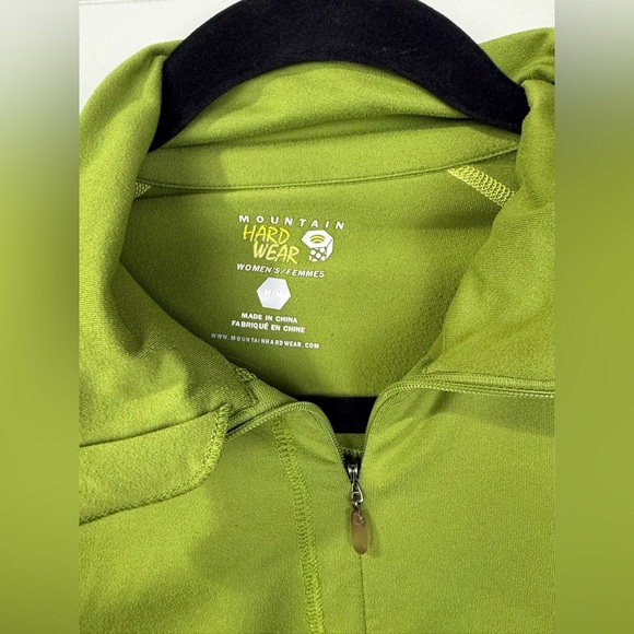 Mountain Hardwear green zippered pullover long sleeved shirt. Size Medium. - Picture 5 of 7